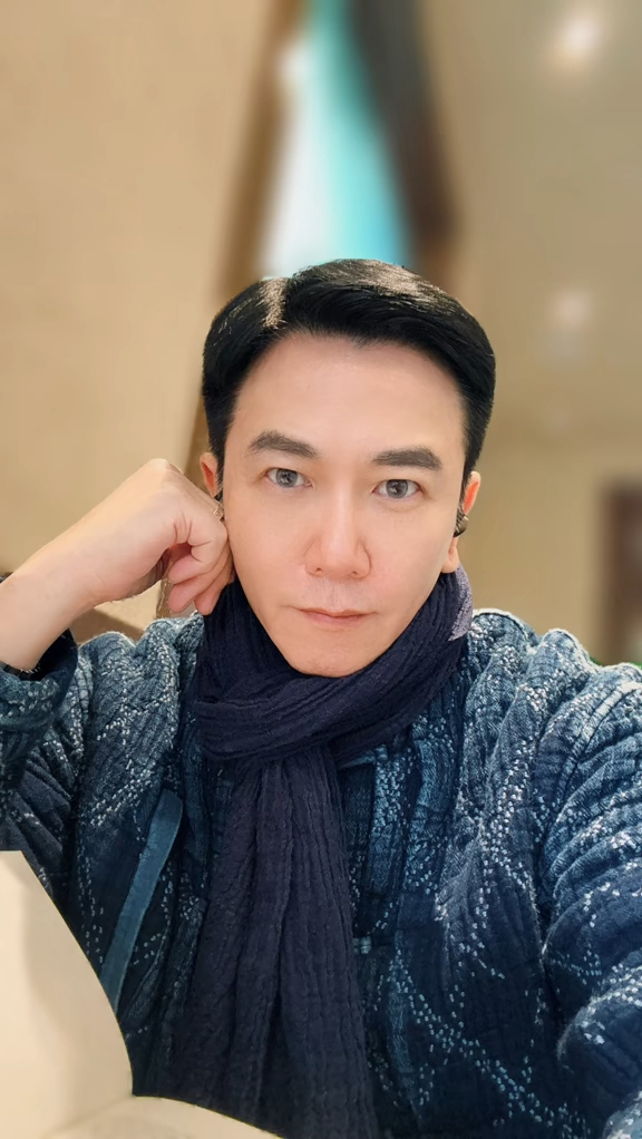 溫兆倫愛開重手濾鏡。 溫兆倫愛開重手濾鏡。