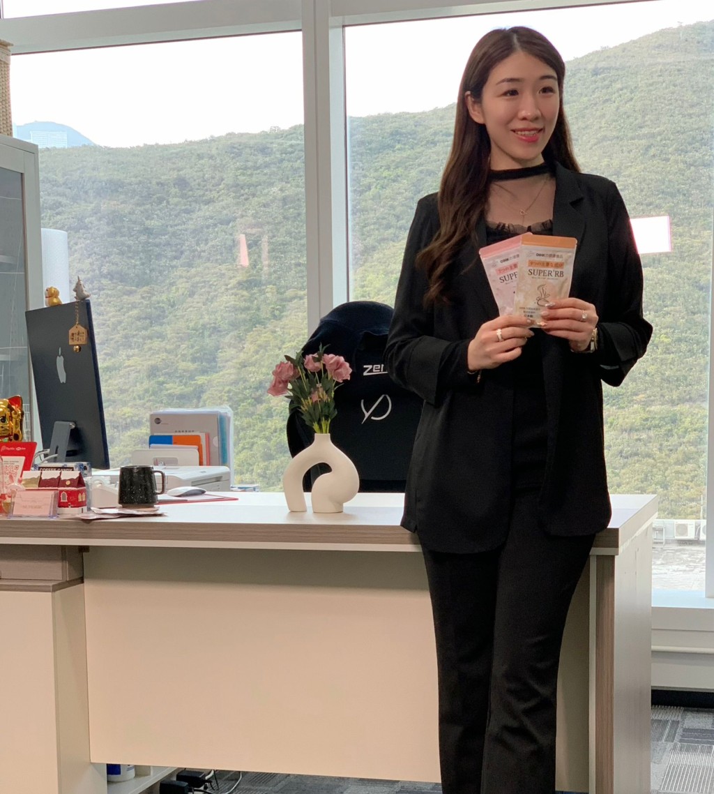 據其透露，自從正式創立品牌後，公司每年收入都有7位數。