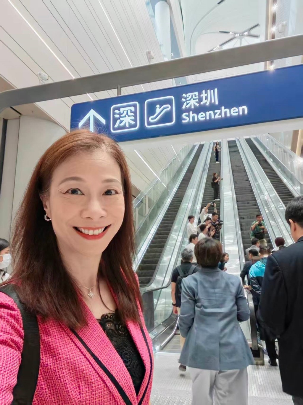 皇崗港方口岸大樓設有電梯及升降機。陳曼琪fb 皇崗港方口岸大樓設有電梯及升降機。陳曼琪fb