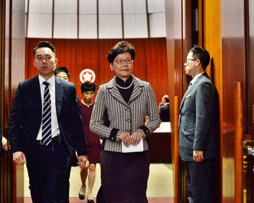 行政長官林鄭月娥出席立法會答問大會。