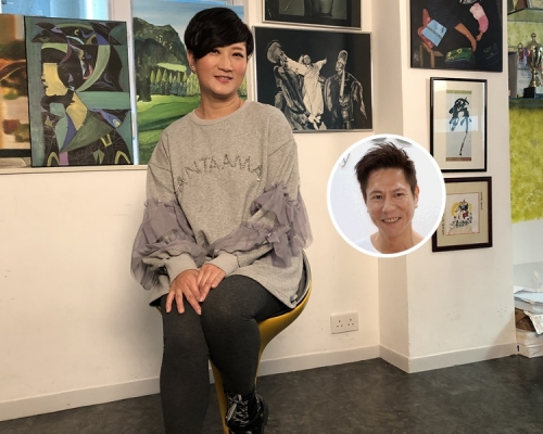唐韋琪想起當年跟雷有輝等扮小朋友唱著「藍色的天空」的場面十分爆笑。