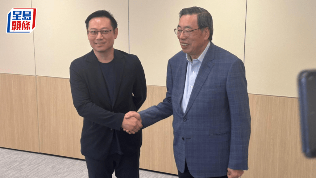孖梁君彥見記者 徐英偉稱「一定無」婚外情 盼風波小事化無「勿被分化」︱Kelly Online
