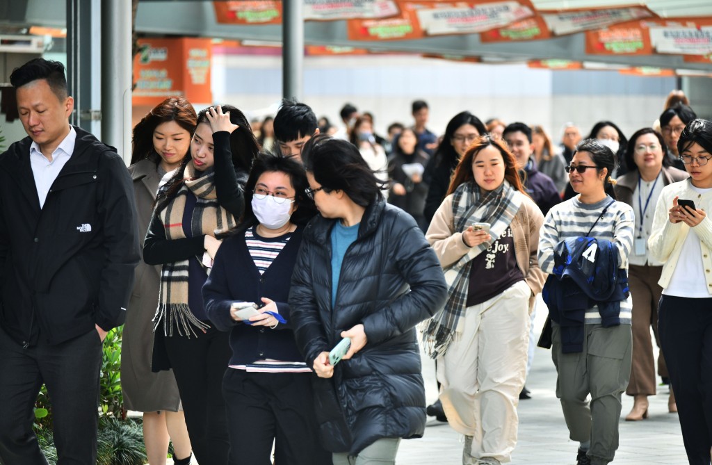 公務員整體編制現時減至約18萬8千個職位。資料圖片 公務員整體編制現時減至約18萬8千個職位。資料圖片