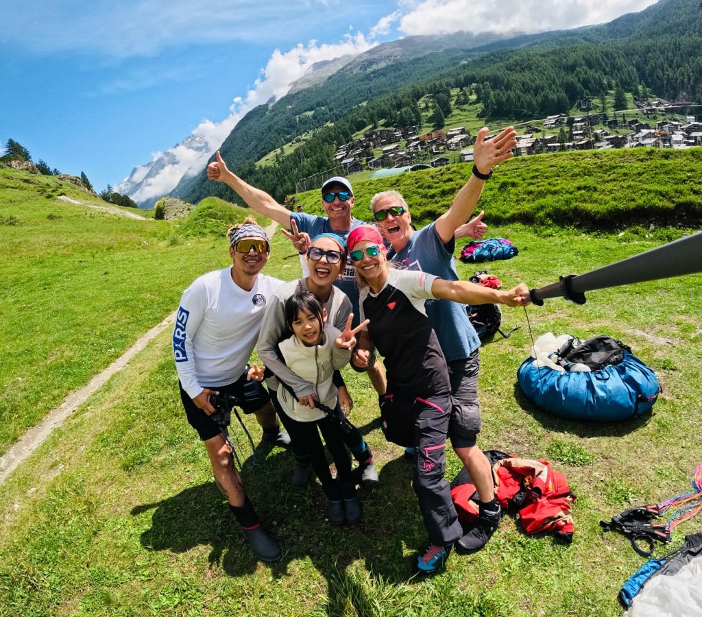 梁芷珮近日又跟家人在瑞士旅行。