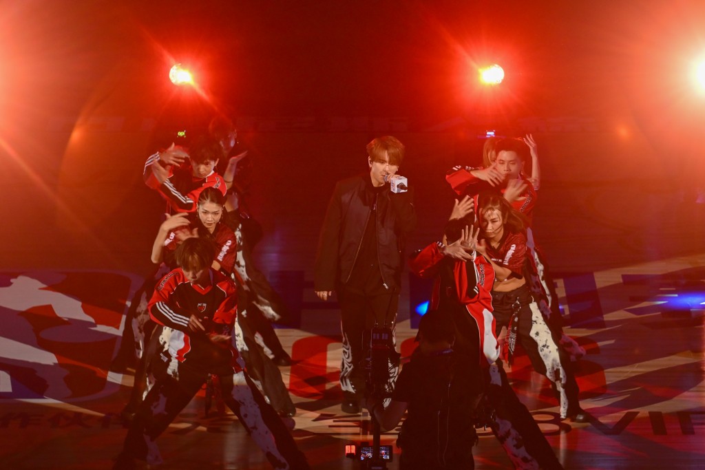 姜濤壓軸表演。魏國謙攝 姜濤壓軸表演。魏國謙攝