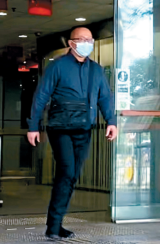 涉案的士司機承認的士濫收車費等3項控罪,連同另一宗案件的緩刑,終被判囚62日,以及吊銷的士牌照1年。