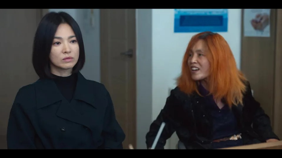 朴志雅(右)與宋慧喬於《黑暗榮耀》飾演母女。 朴志雅(右)與宋慧喬於《黑暗榮耀》飾演母女。