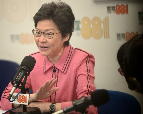 林鄭月娥對施政報告能如期發表,感到如釋重負。