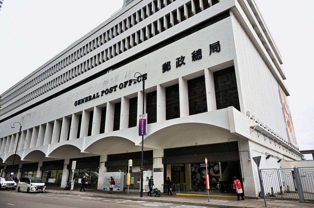 空郵信件：20克或以下寄往中國內地和台灣的郵費由現時3.7元調整至3.9元。