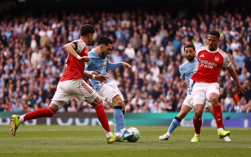 卓基成为本届英超首位收录双位数入球和助攻的英超球员。路透社