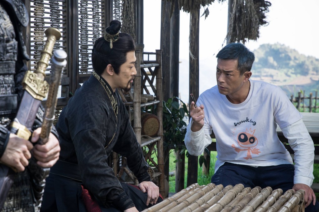 电影《寻秦记》故事发生于电视剧结局的二十年后。