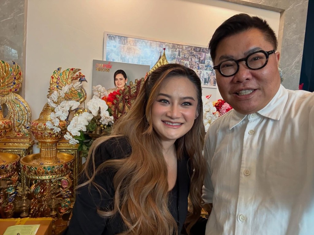胡慧冲訪問泰國爆紅命理師Mor Plai。 胡慧冲訪問泰國爆紅命理師Mor Plai。