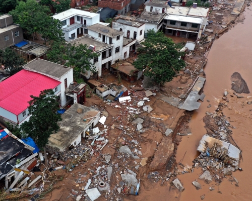 河南鄭州日前暴雨成災,導致多人死亡。新華社資料圖片
