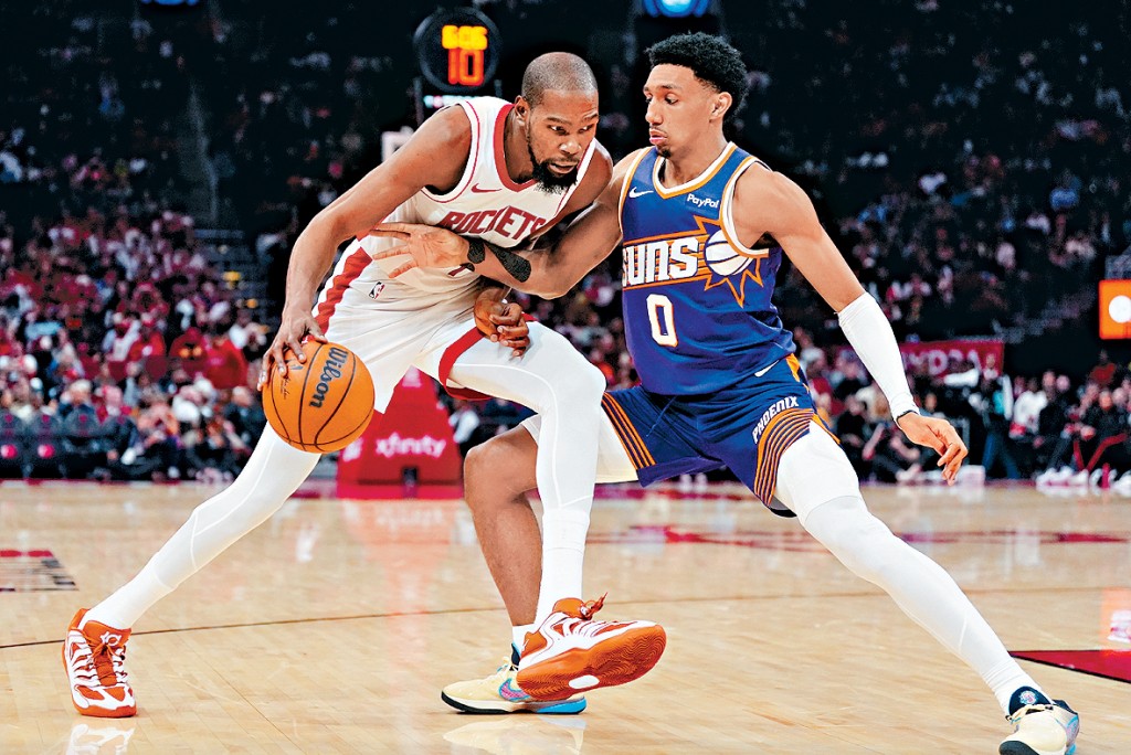 杜倫(左)領軍火箭擊敗舊東家太陽。