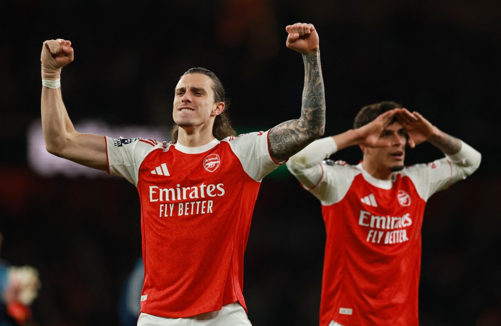 阿仙奴周六英超主場對愛華頓，最終贏2:0。路透社