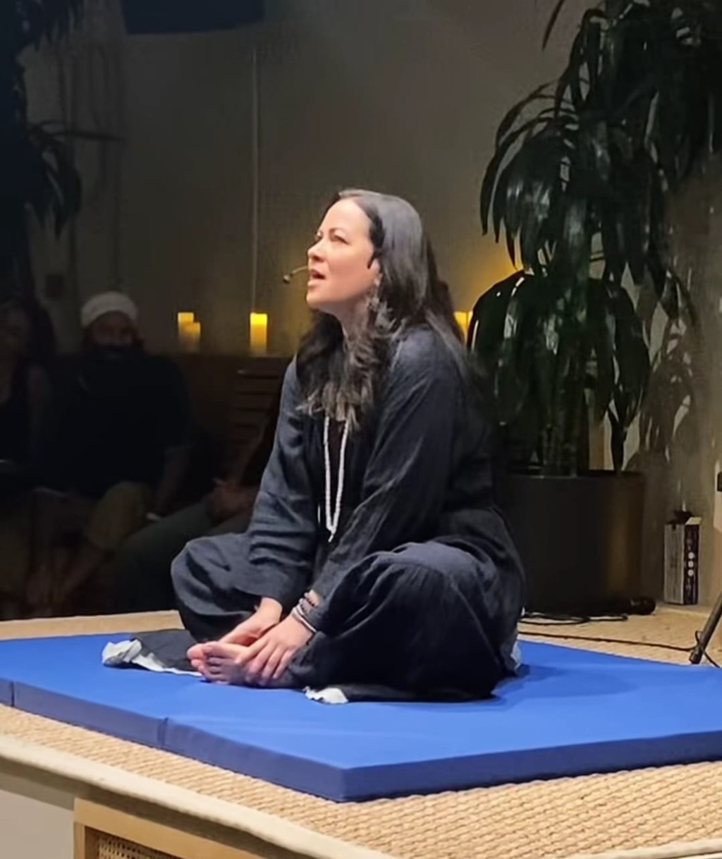 Shannon創立的「KWOON」就像一種內在功夫，引導大家向內探索。