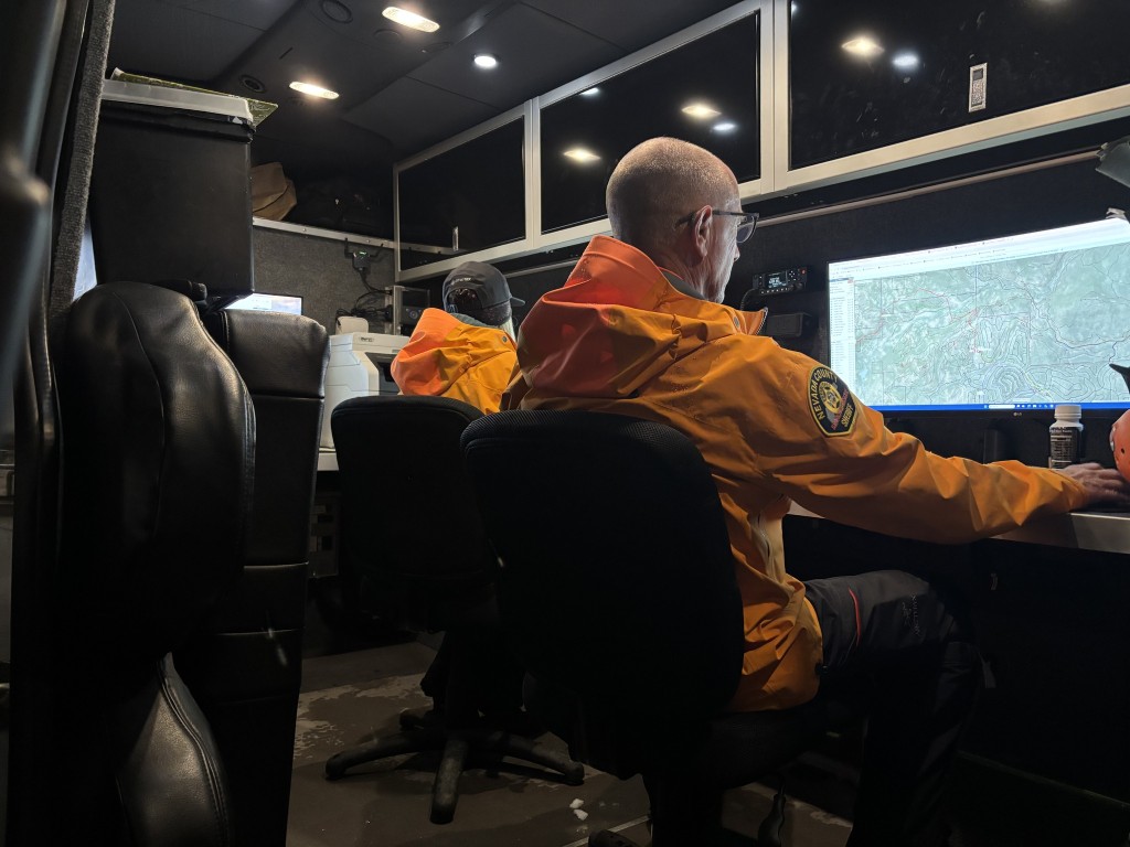 雪崩現場天氣惡劣增加搜救難度。Nevada County Sheriff's Office