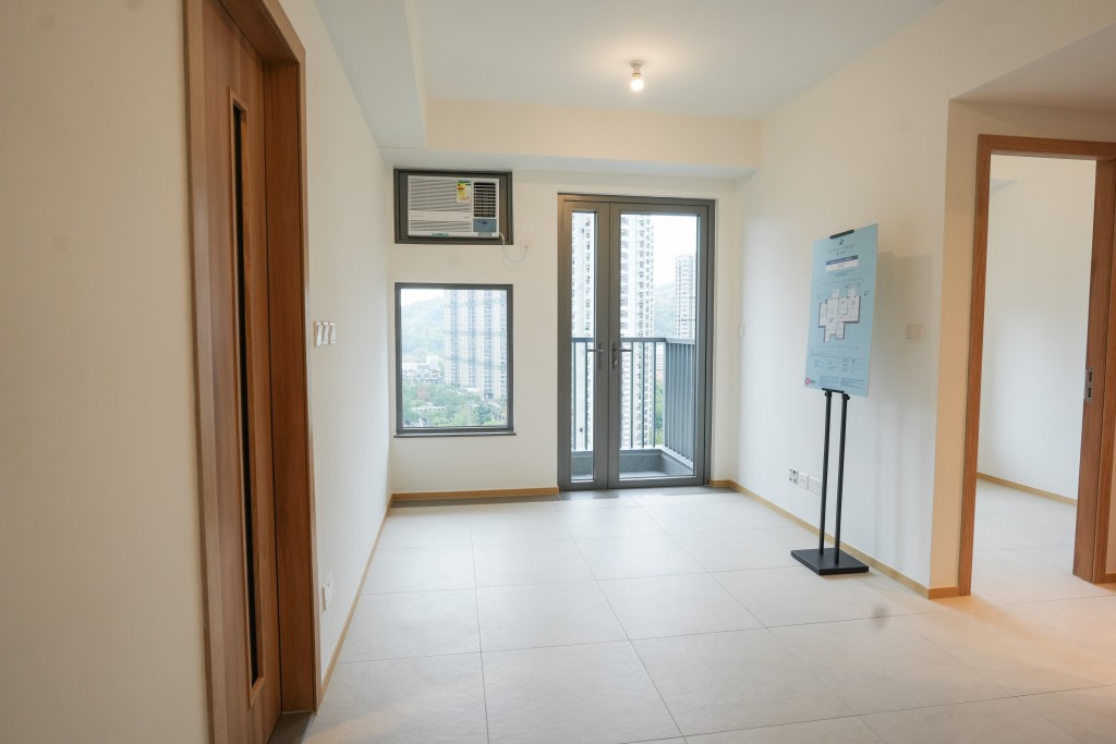 樂嶺軒單位均配備冷氣機、熱水爐和煮食爐。