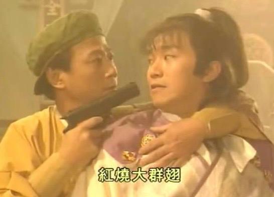 《羣星會》是一齣鬧劇,夏雨、周星馳做對手戲。 《羣星會》是一齣鬧劇,夏雨、周星馳做對手戲。