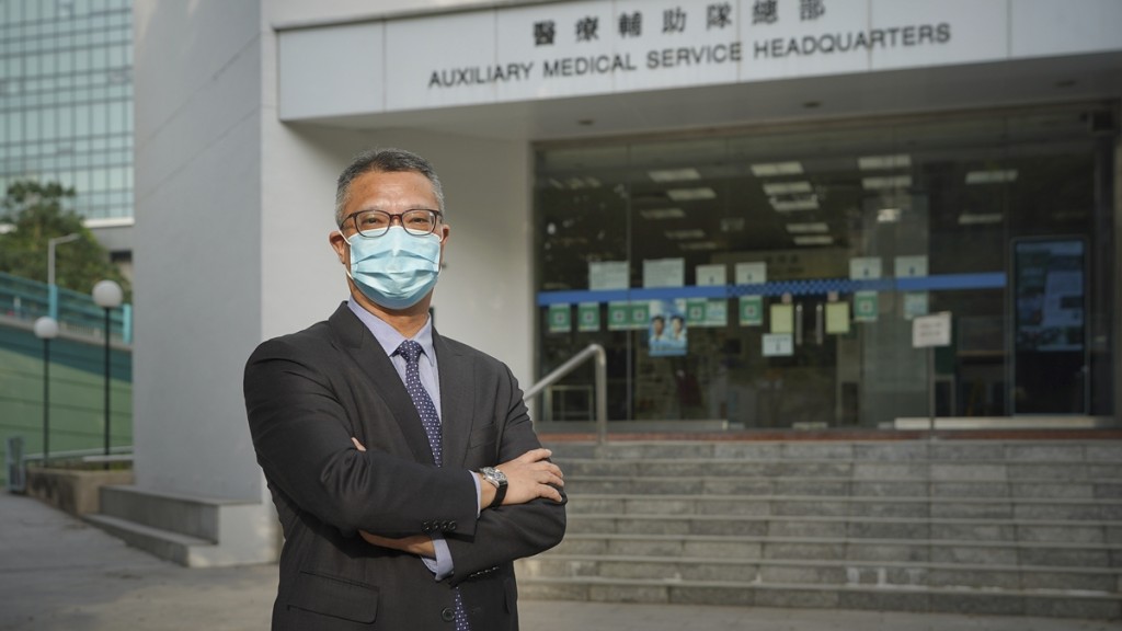 醫療輔助隊總參事黃英強快速抗原測試呈陽性。資料圖片