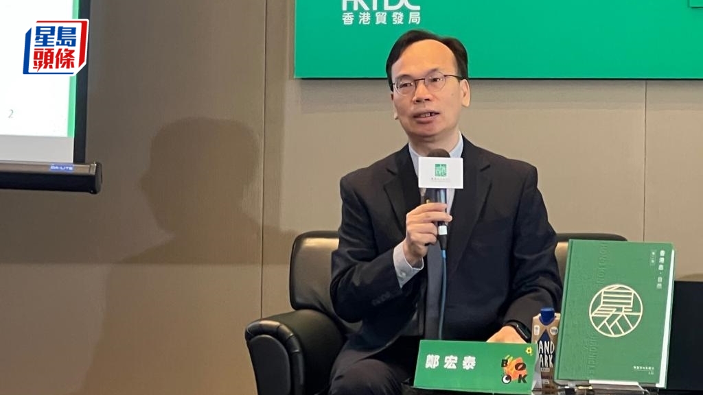鄭宏泰指香港人口兩個特點是人口大起大落及人口流動十分頻繁。許兆峰攝