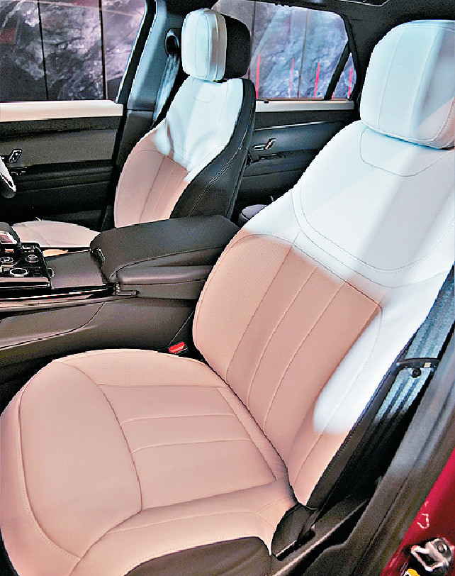 ■座椅以Windsor透气皮革包裹。