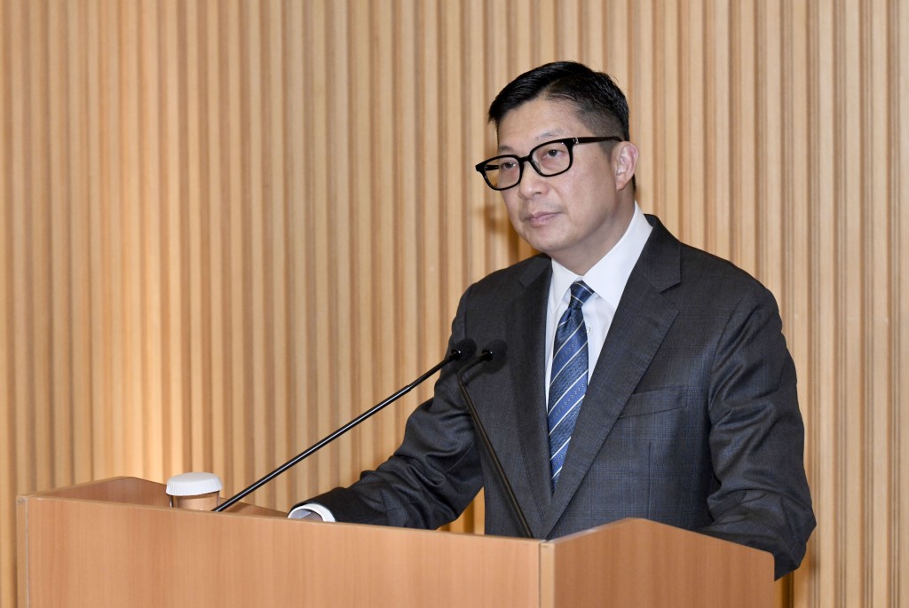 保安局局長鄧炳強表示，對於有警務人員能夠成為航天員感到榮幸與興奮。資料圖片