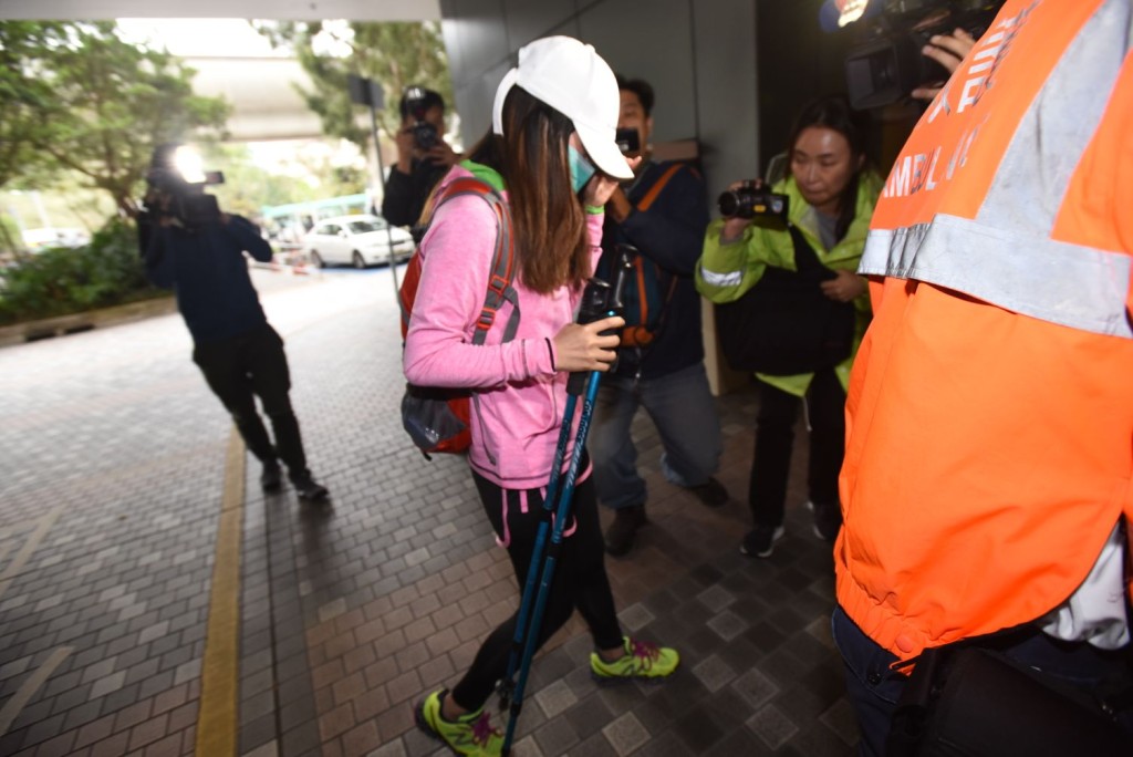 夫婦報稱發現疑似老虎受驚送院。