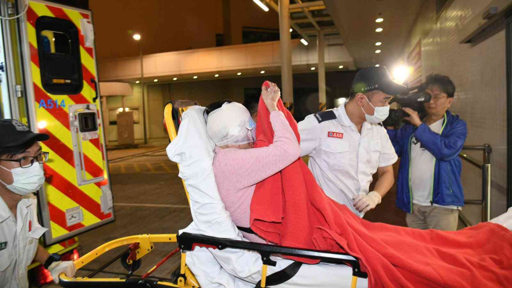 女子頭部受傷被送往將軍澳醫院治理。