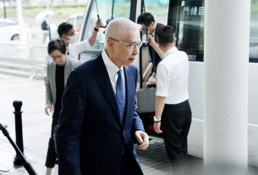 大埔宏福苑大火獨立委員會委員歐陽伯權。 大埔宏福苑大火獨立委員會委員歐陽伯權。