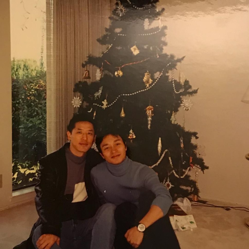 唐唐也時常分享同哥哥甜蜜合照。