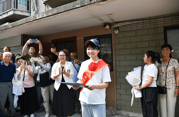 楊競悅是海軍潛艇學院首位江蘇女學員。 楊競悅是海軍潛艇學院首位江蘇女學員。