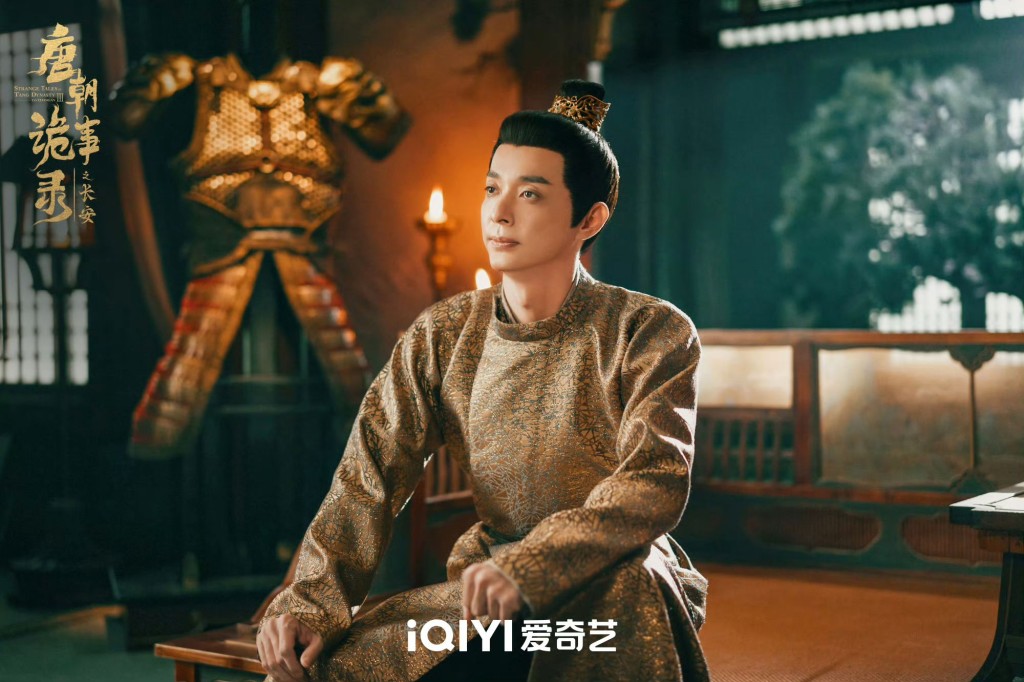 天子封卢凌风为雍州司法参军。 天子封卢凌风为雍州司法参军。