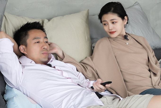 之前有指汪小菲离婚前已搭上张颖颖，他立即否认。