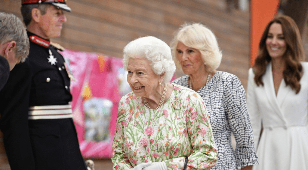 消息人士稱，相關資金用以平息醜聞對王室的衝擊，特別是在2022年女王白金禧年慶典前。路透社