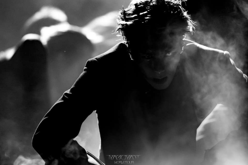 在馬尼拉,Jackson繼續勤力做音樂、錄歌和健身跑步。 在馬尼拉,Jackson繼續勤力做音樂、錄歌和健身跑步。