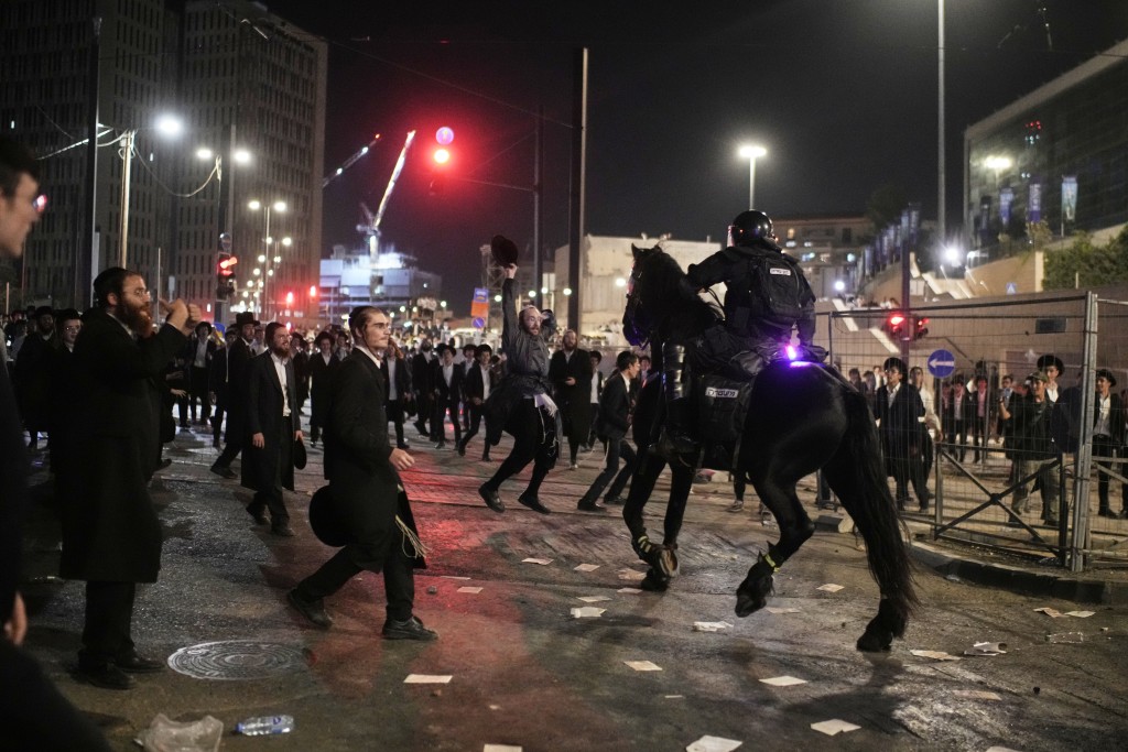 以色列極端正統派示威反對修改徵兵法。美聯社