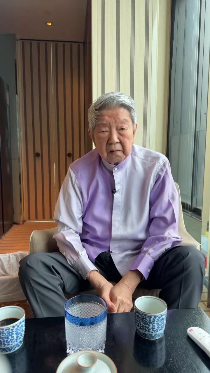 蔡瀾對死亡從不忌諱。 蔡瀾對死亡從不忌諱。