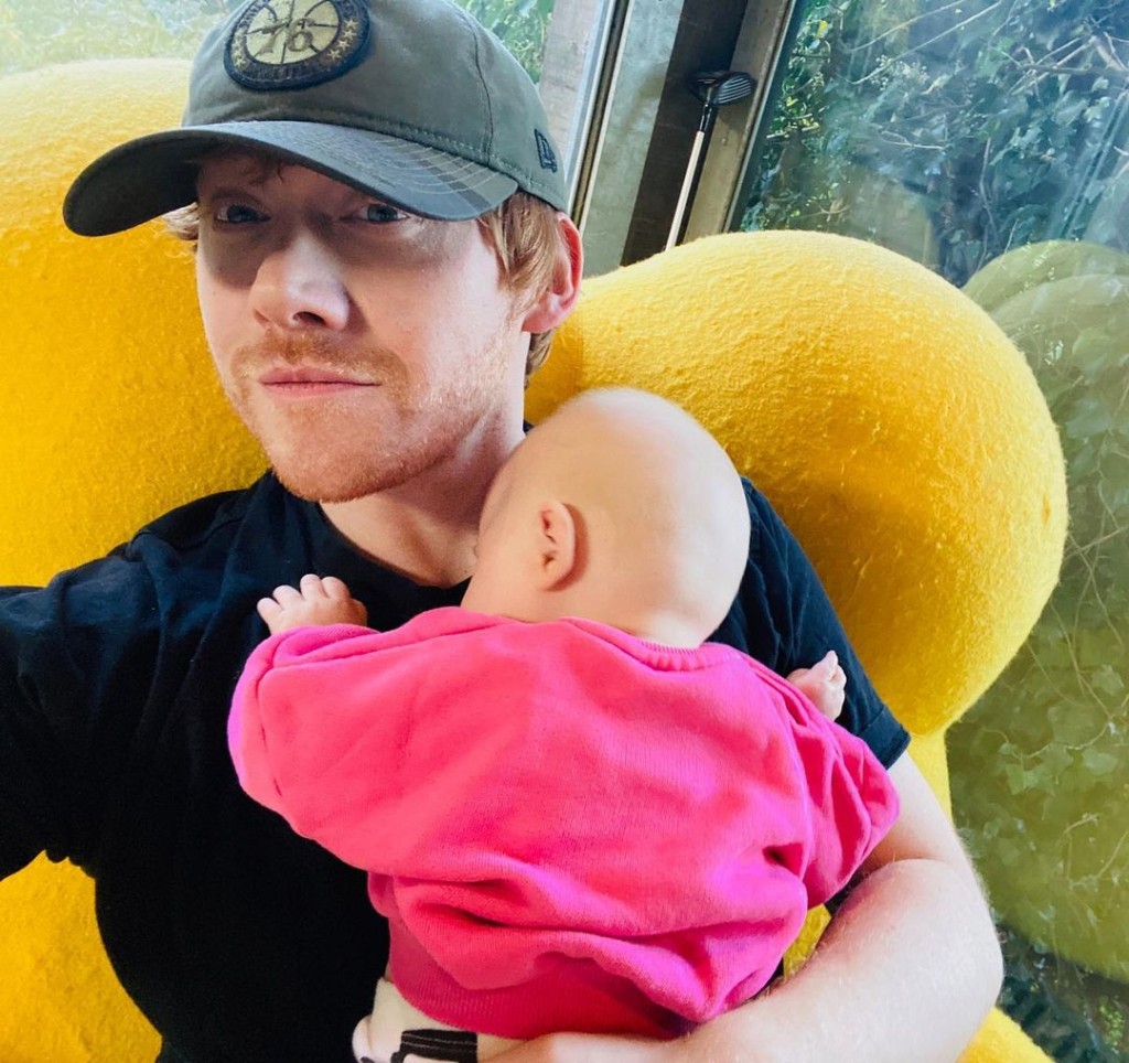 Rupert Grint是上一個紀錄保持者，他去年開IG宣佈女兒出生。