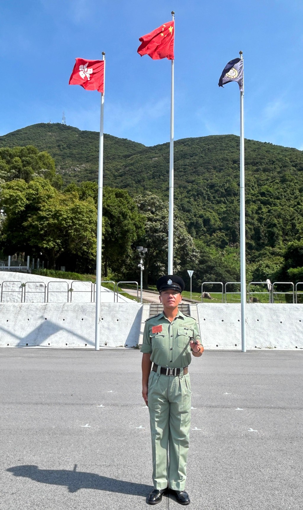 陳偉航認為,步操不僅培養了警察的紀律、耐力、意志力及國民身份認同,更是團隊文化的最佳體現。 林思明攝 陳偉航認為,步操不僅培養了警察的紀律、耐力、意志力及國民身份認同,更是團隊文化的最佳體現。 林思明攝
