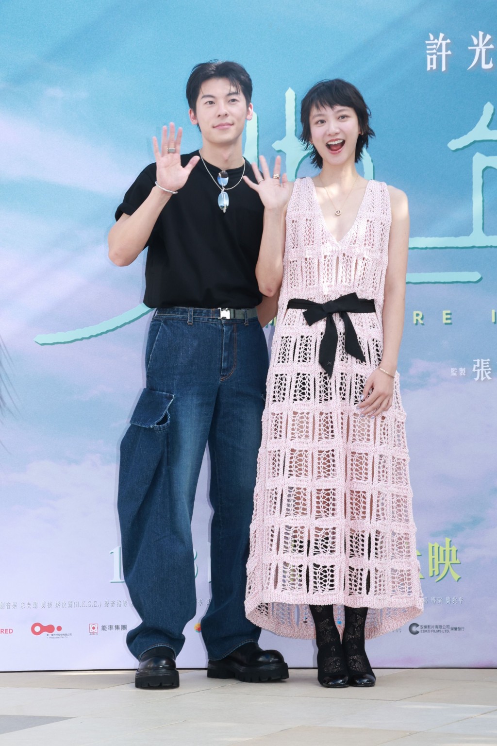 談到入伍趣事，袁澧林搶答指許光漢的牙刷要向同一方向擺放。