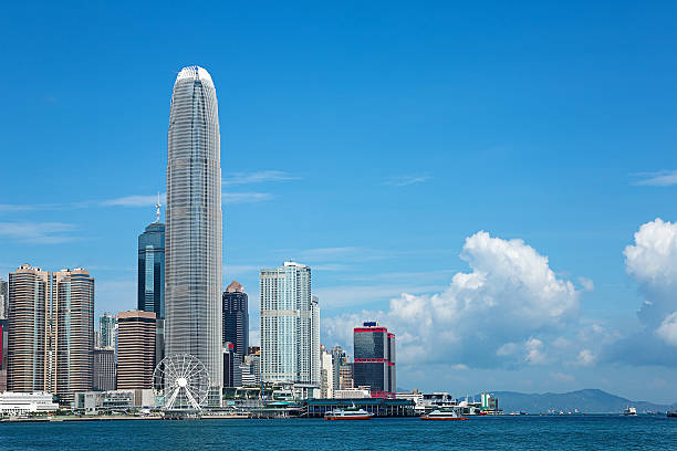 一直被視為香港競爭對手的新加坡，全球智商均值排名第三，高香港一位。