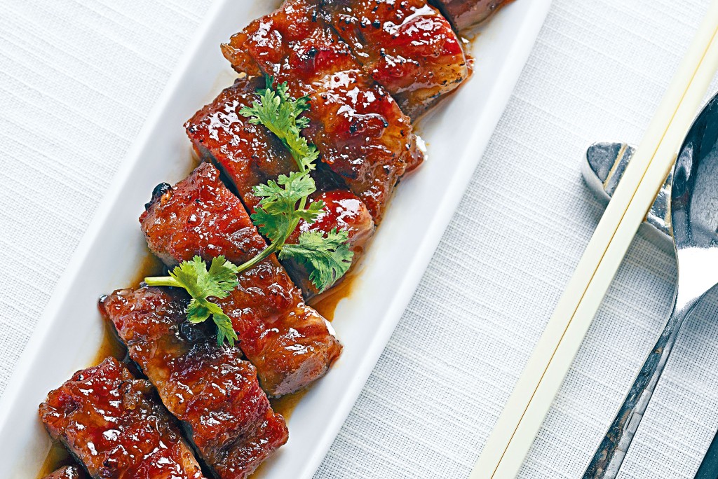 西班牙黑毛猪炮制而成的港式叉烧，松软细嫩充满油香，把叉烧变成高级料理。
　　