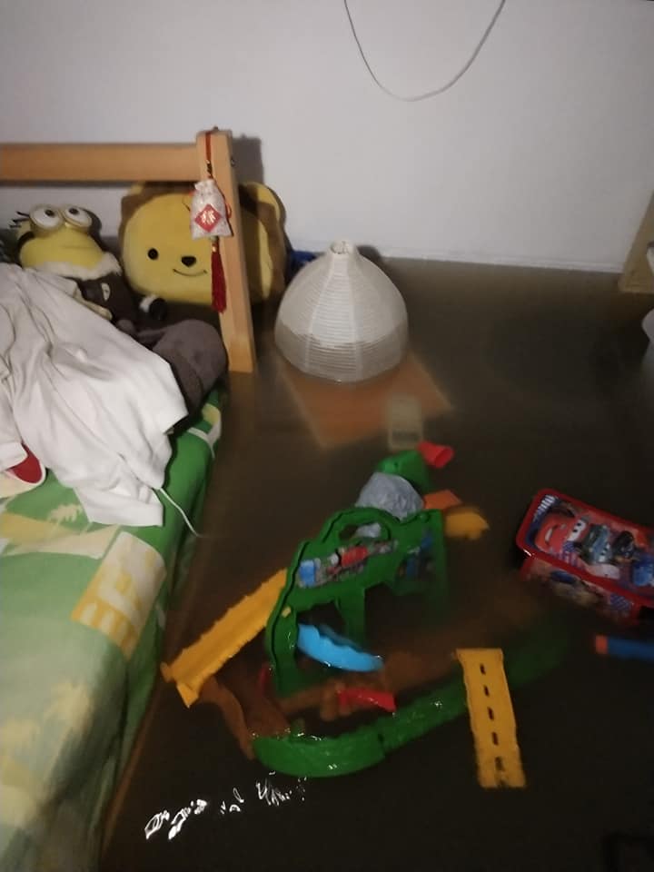 水浸情況嚴重 。網上截圖