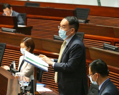 財經事務及庫務局局長許正宇。