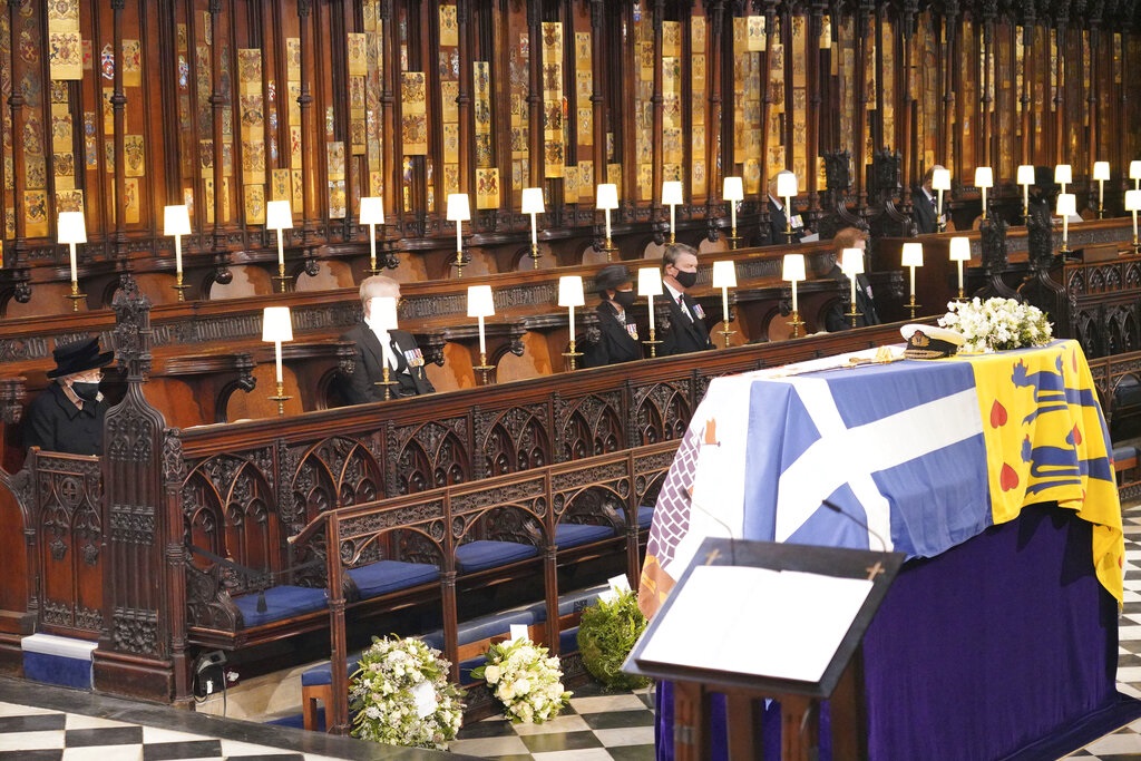 菲臘親王靈柩安葬聖喬治教堂皇家墓室。AP圖片