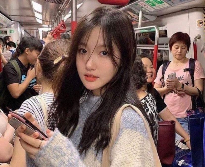 右上角相信是「初戀女朋友」。網圖