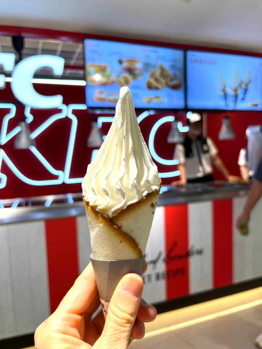 主媒体中心的KFC北海道雪糕，大受欢迎。徐嘉华摄