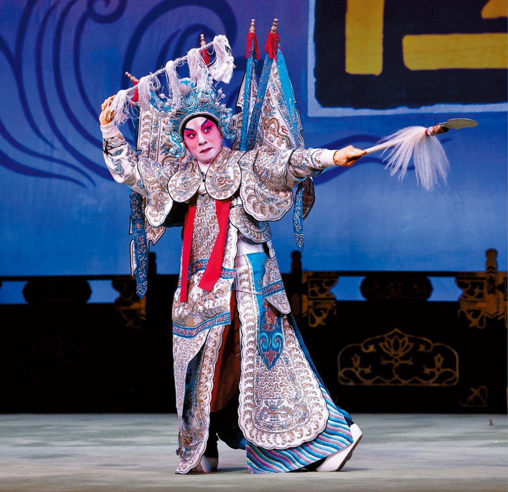 李龍在兩齣戲中扮演趙子龍， 帶來精彩武打場面。