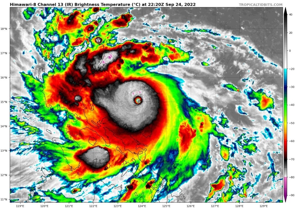 「奥鹿」现在的强度只差少许就可达美国国家飓风中心所定义的五级飓风最高等级。观气象看天气图片
